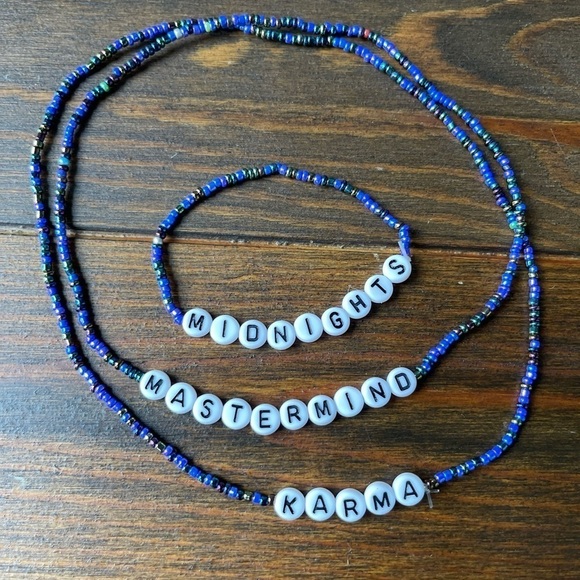 Pack of 13 Friendship Bracelets for Trading—10/13 Eras Movie Premiere Special - Picture 8 of 13